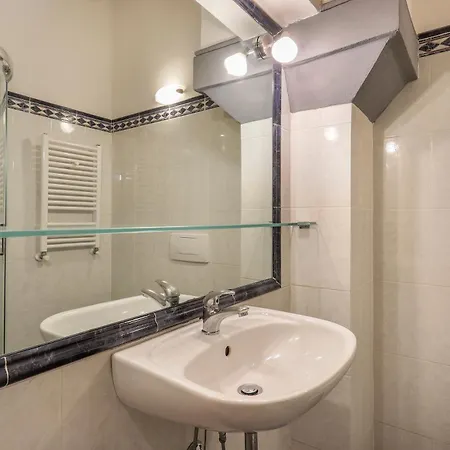 Ground Floor * Florencia